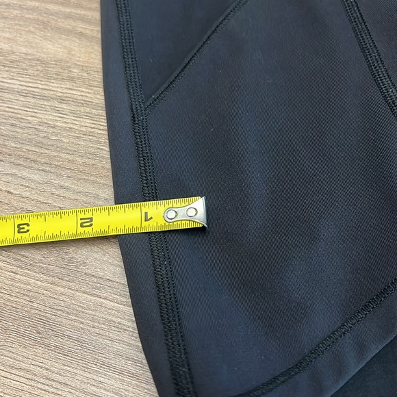 Lululemon All The Right Places Crop 23" Size 6 - Picture 7 of 8